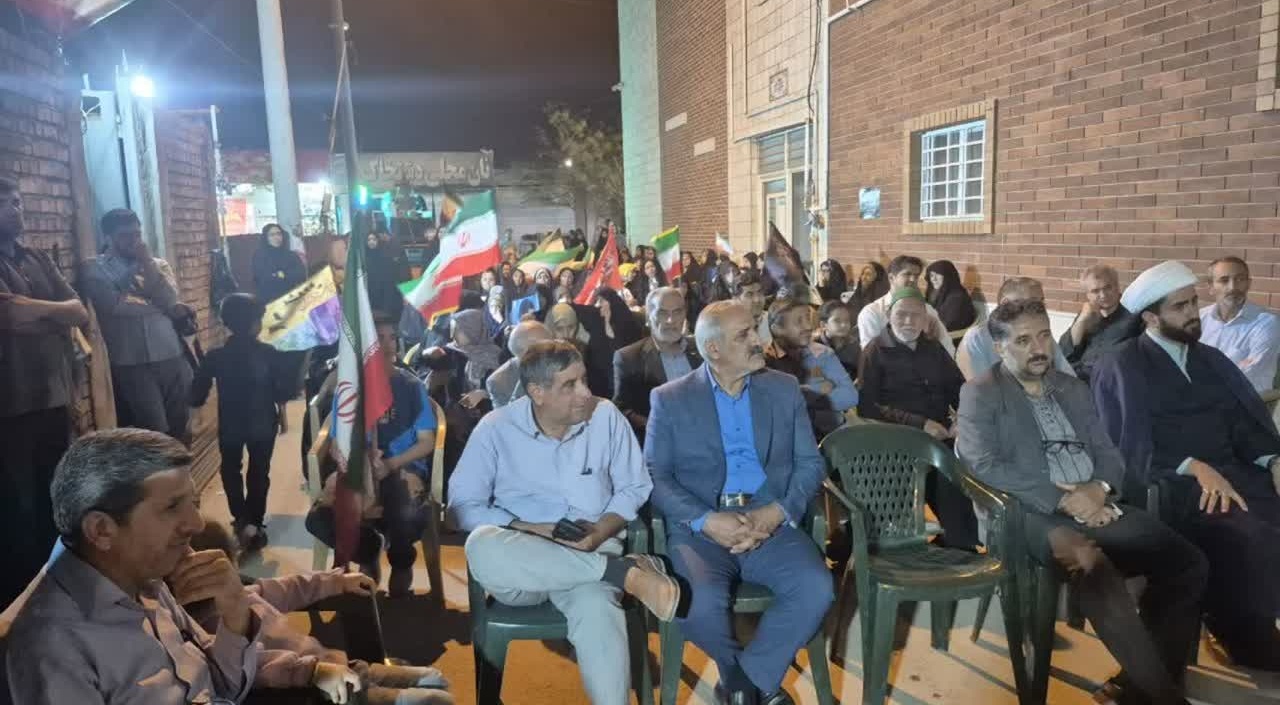 کاروان خانواده بزرگ سازمان جهاد کشاورزی استان کرمان و ادارات تابعه همراه با دیدار با خانواده شهید سعید رحمانی