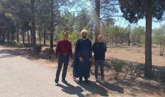 بازدید مسئول دفتر نمایندگی ولی فقیه در مرکز تحقیقات کشاورزی استان کرمان از ایستگاه تحقیقاتی شهید زنده‌روح